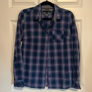 Tommy Hilfiger Women’s M button up shirt, like new. Red white and blue